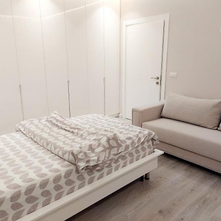 Luxurious Double Bedroom Suite ติรานา ภายนอก รูปภาพ