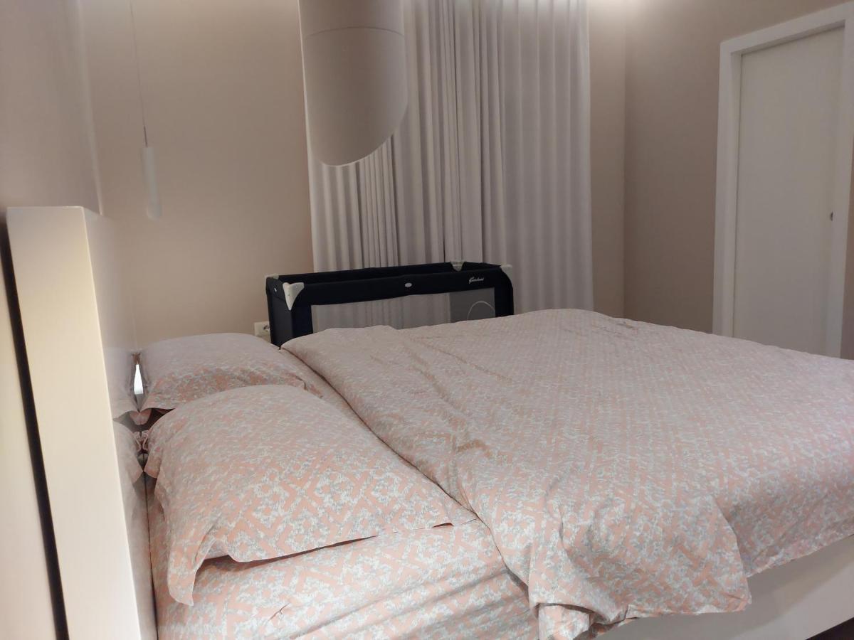 Luxurious Double Bedroom Suite ติรานา ภายนอก รูปภาพ